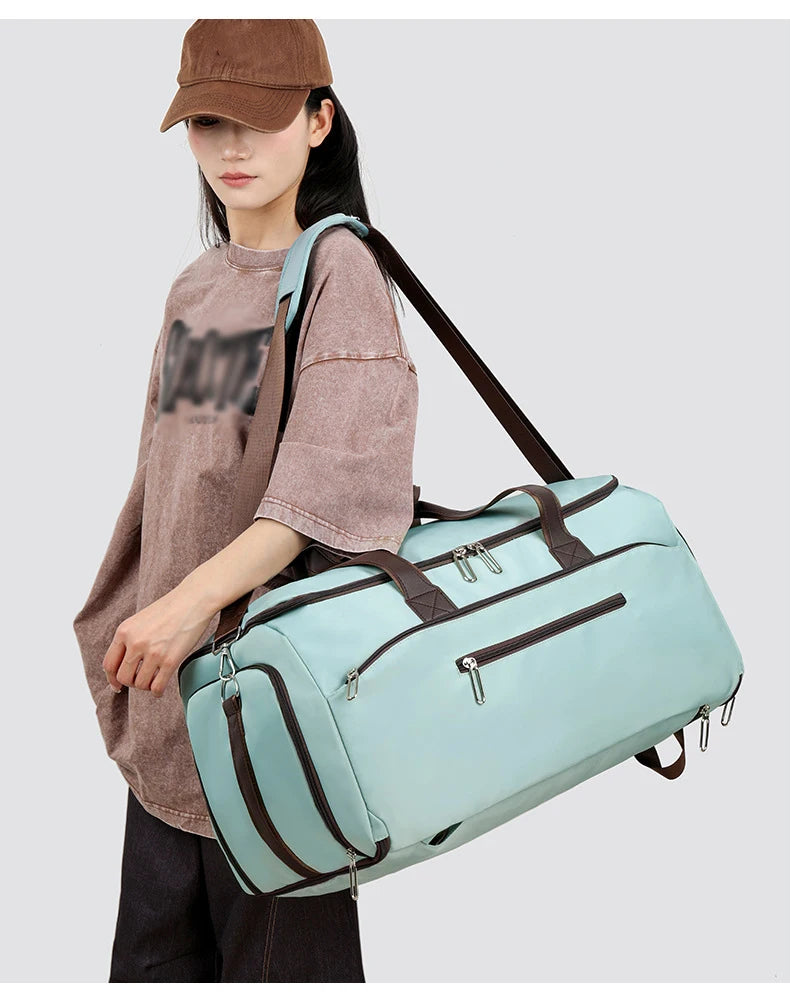 Large capacity nylon fitness sports bag with independent shoe compartment - product image