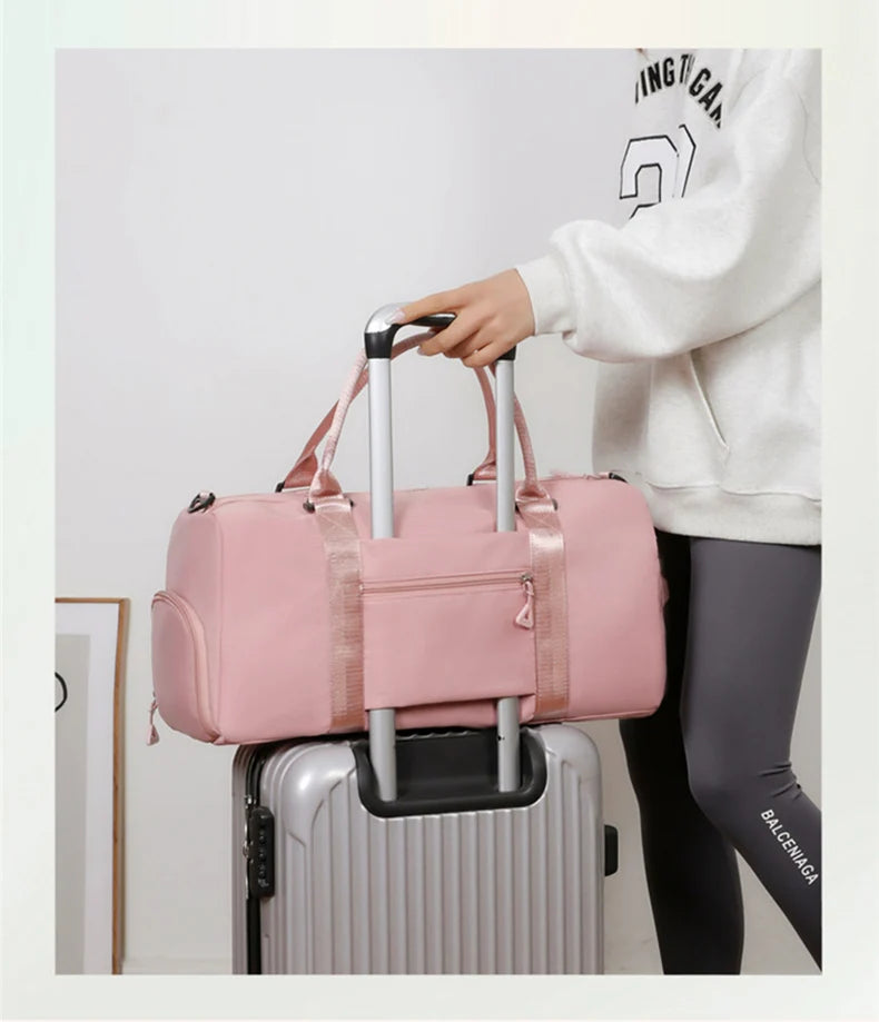 Large fitness tote bag with dry wet separation nylon for men and women - product image