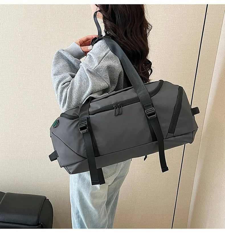Nylon fitness gym shoulder duffel with independent shoe compartment - product image