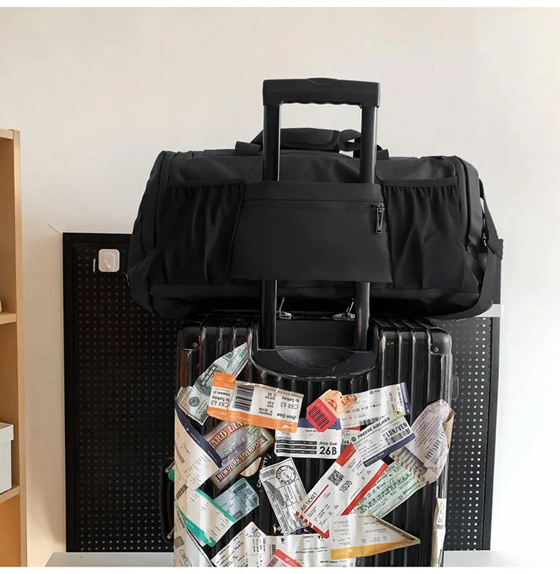 Nylon large capacity fitness bag with dry wet separation and shoes pocket - product image