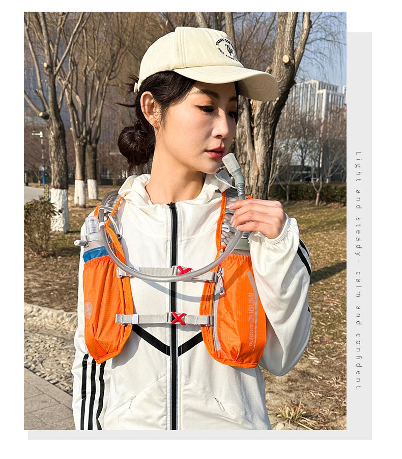 Running hydrating vest backpack with water bladder and reflective strips nylon - product image
