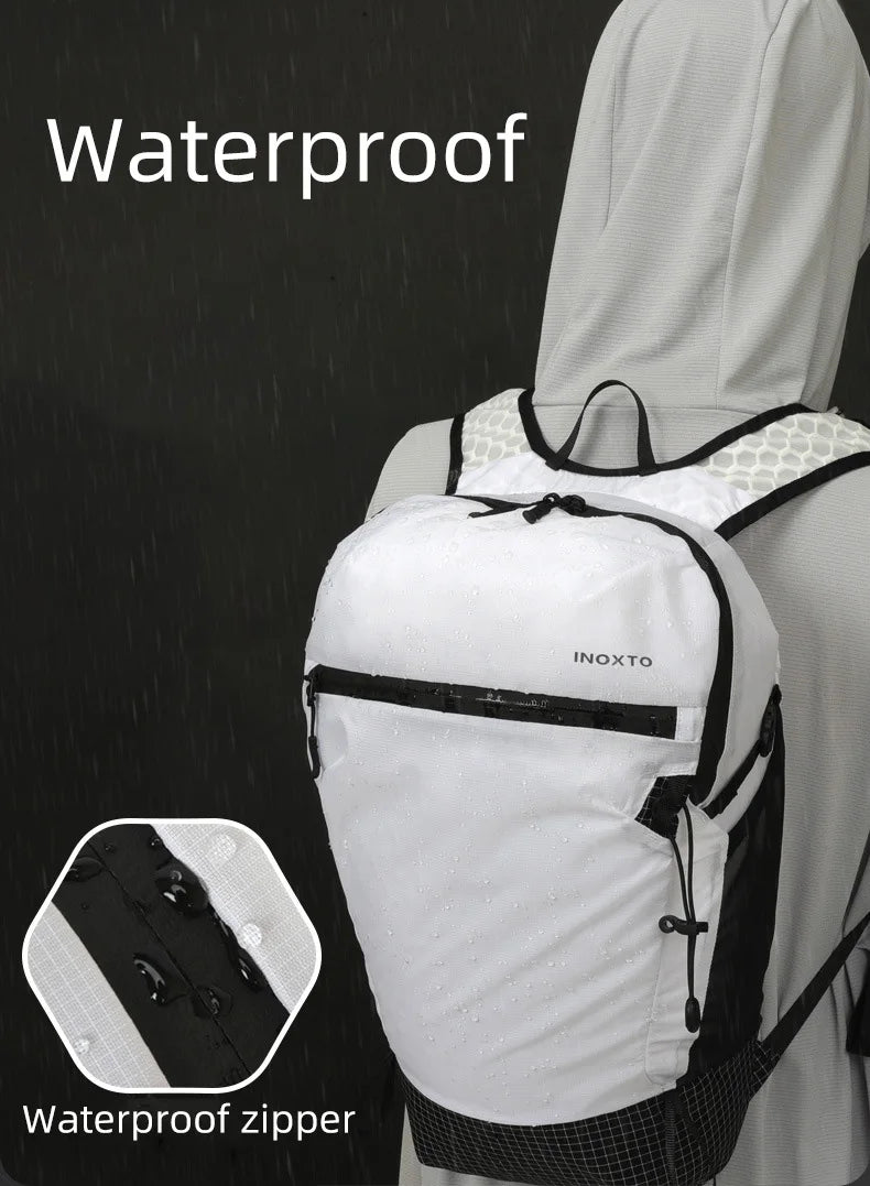 Foldable 14l softback nylon mountaineering backpack with hydration compatibility - product image