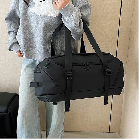 Nylon fitness gym shoulder duffel with independent shoe compartment - product image