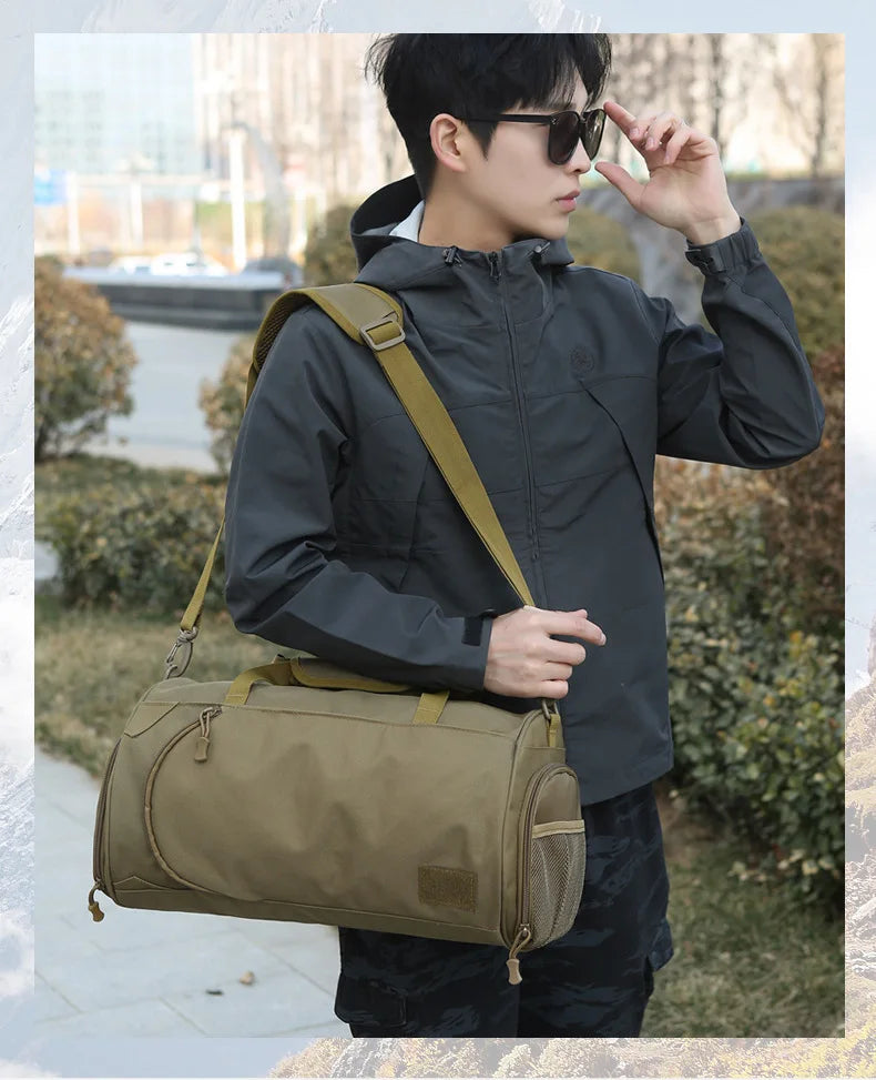 Nylon gym bag with dry wet separation and detachable shoulder strap - product image