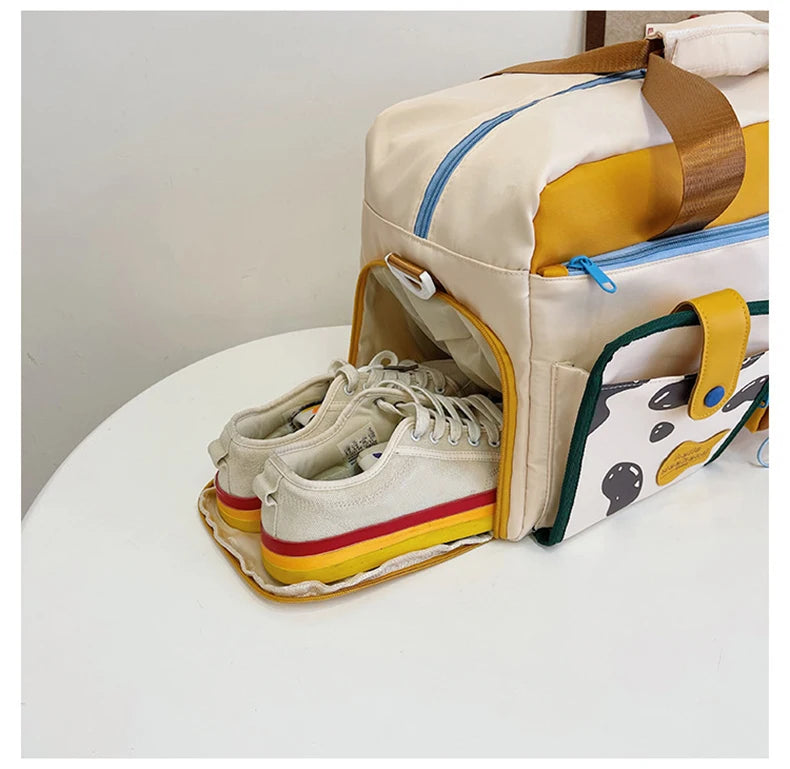 Nylon sports gym bag with shoe compartment and back zipper pocket - product image