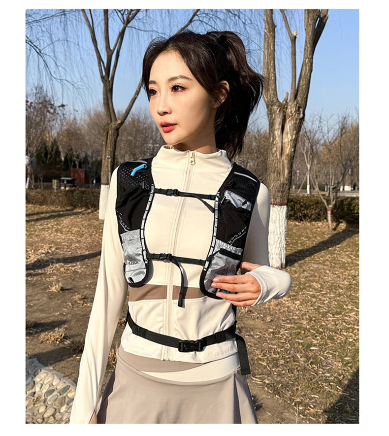 Running hydrating backpack with quick drink system and reflective strips nylon - product image
